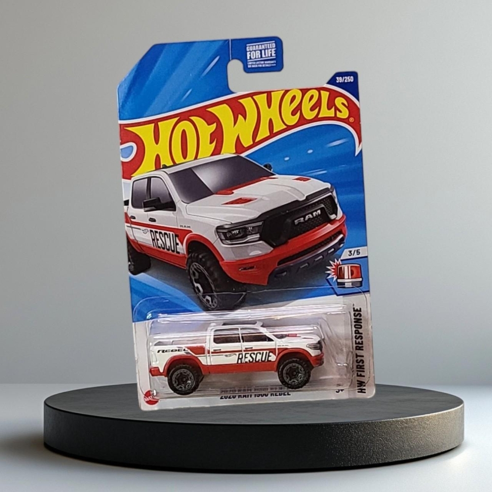 2020 Ram 1500 rebel hot wheels 3/5